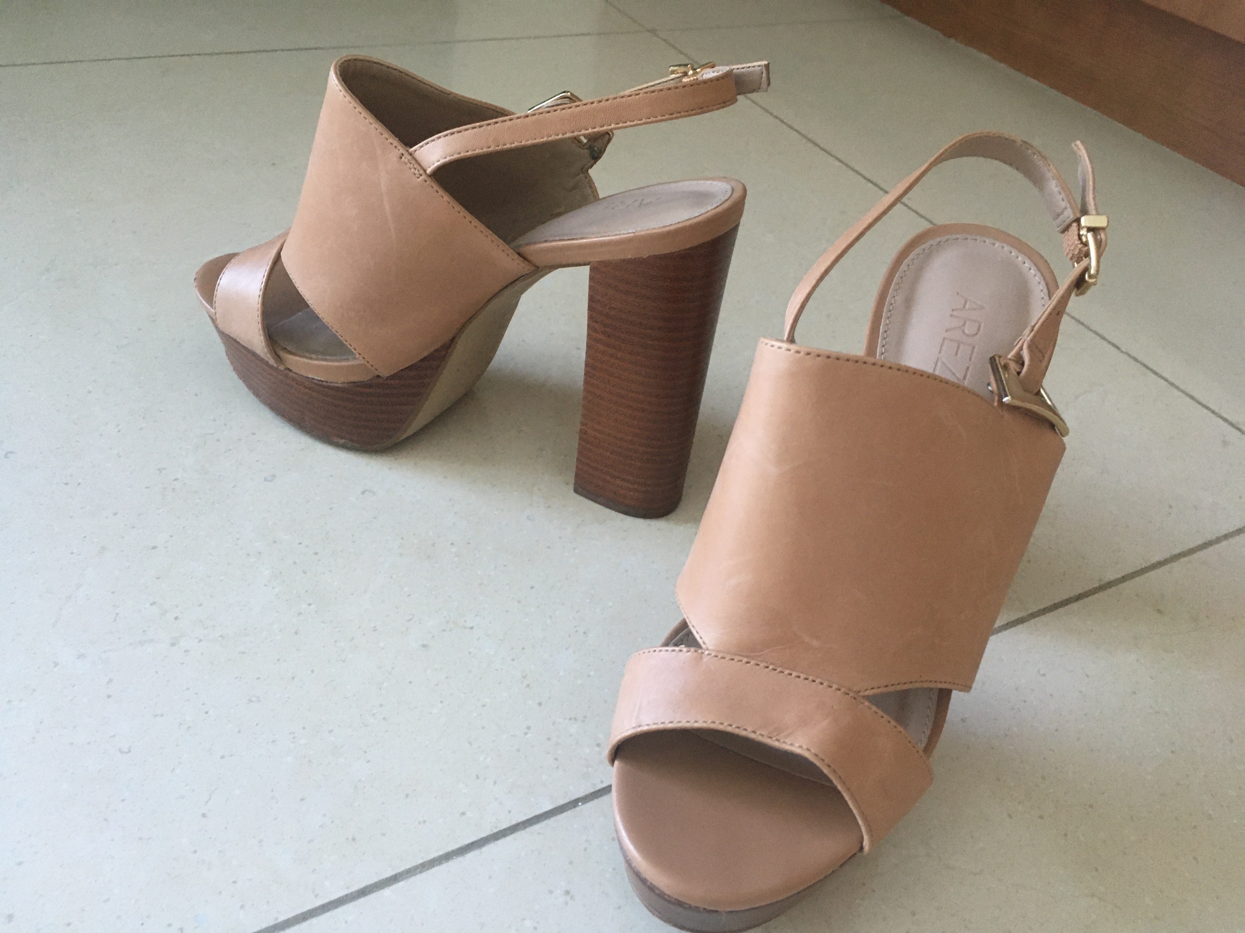 AREZZO wedge heels size 37 nude