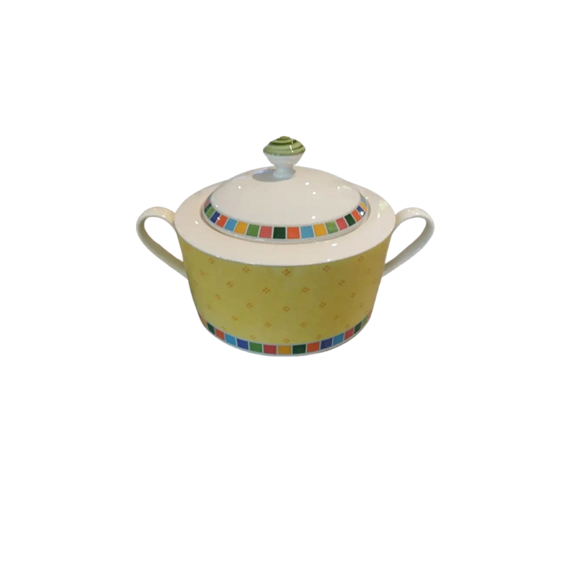 The Villeroy & Boch Casserole Serving Bowl