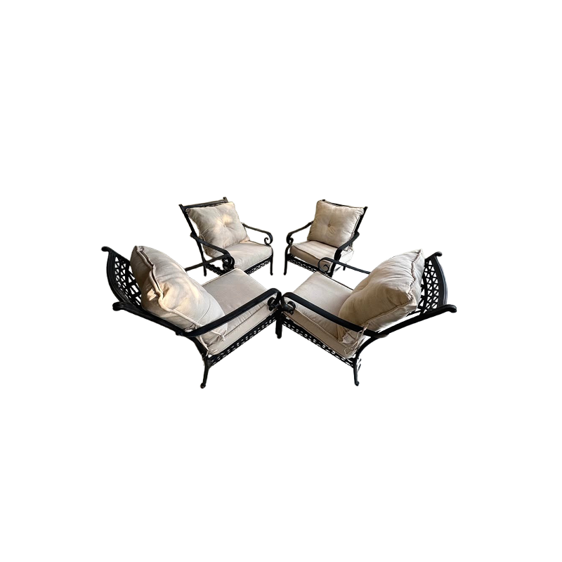 Outdoor cast aluminum patio chair